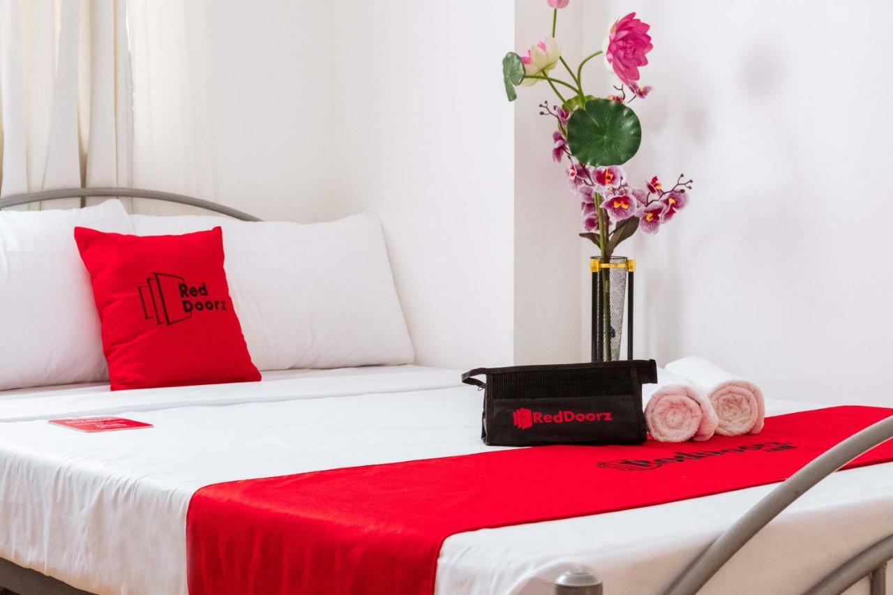 Reddoorz Premium @ Amaia Skies Avenida Manila Exterior foto